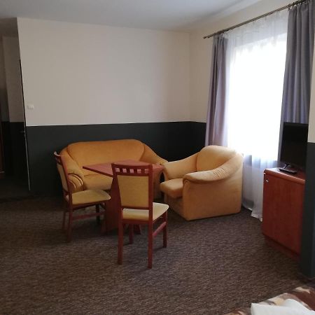 比托姆Bristol Economy住宿加早餐旅馆 外观 照片