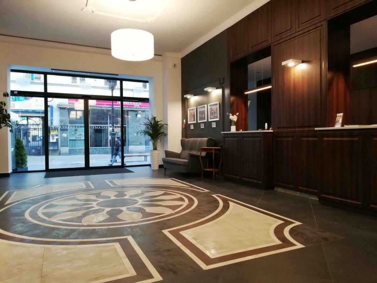 比托姆Bristol Economy住宿加早餐旅馆 外观 照片