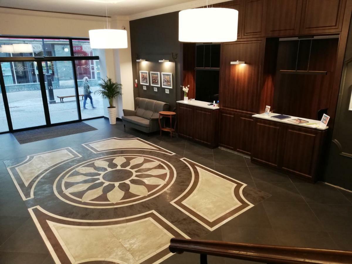 比托姆Bristol Economy住宿加早餐旅馆 外观 照片