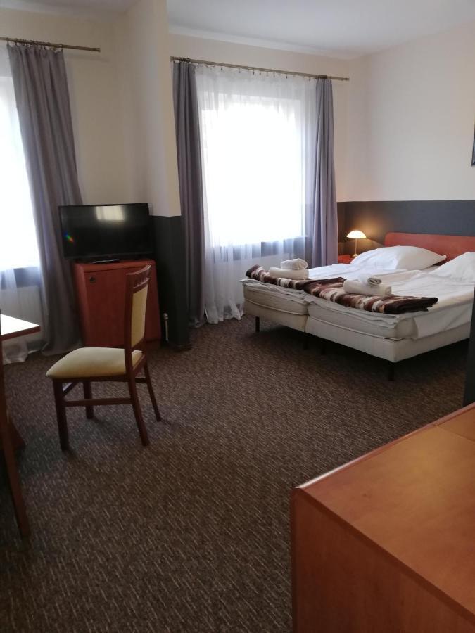 比托姆Bristol Economy住宿加早餐旅馆 外观 照片